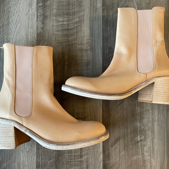 FREE PEOPLE Chelsea Boot - Picture 2 of 10